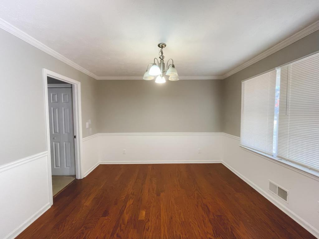 2021 Hunters Cove Dr - Photo 4 of 20