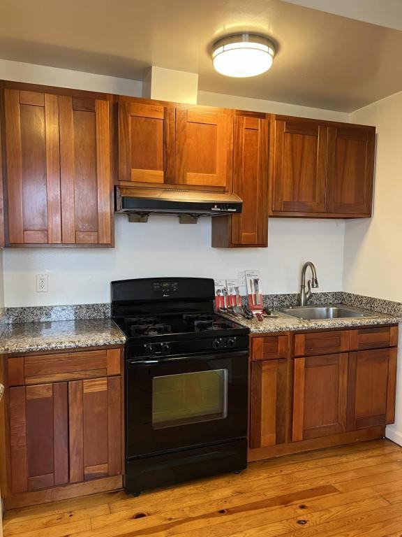 230 Lowell St Apt 3 - Photo 7 of 16