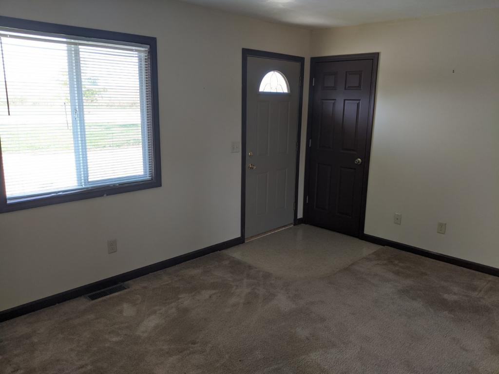 7131 E 125 S - Photo 2 of 10