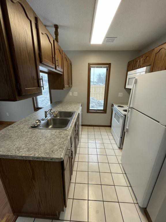 2208 18th Ave Se - Photo 5 of 27