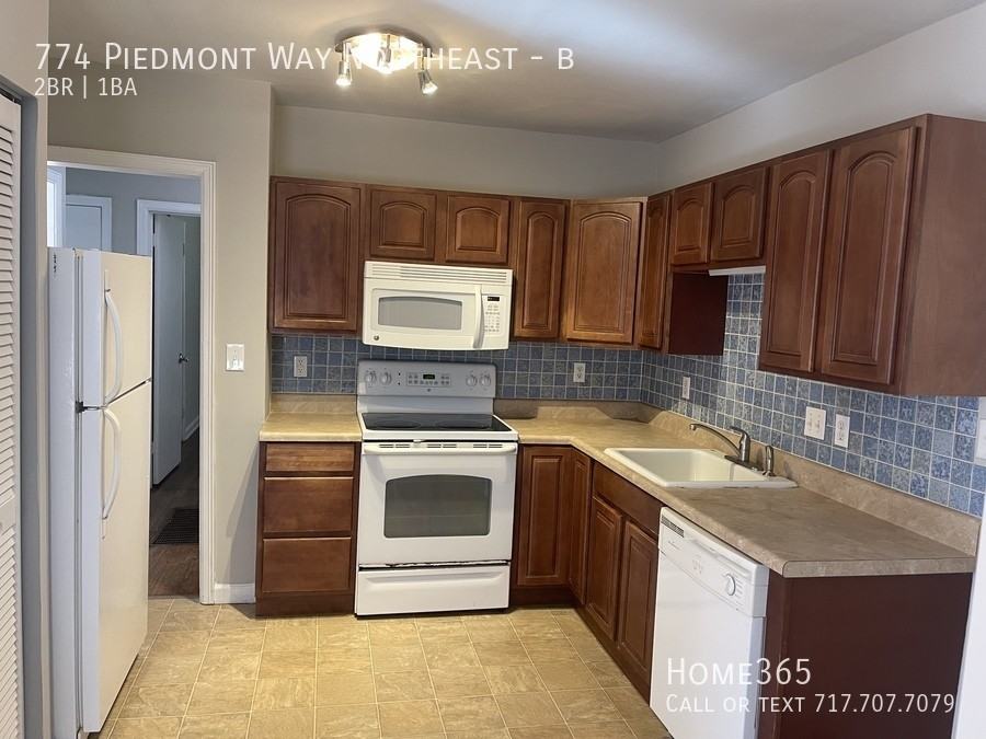 774 Piedmont Way Ne #B - Photo 2 of 12