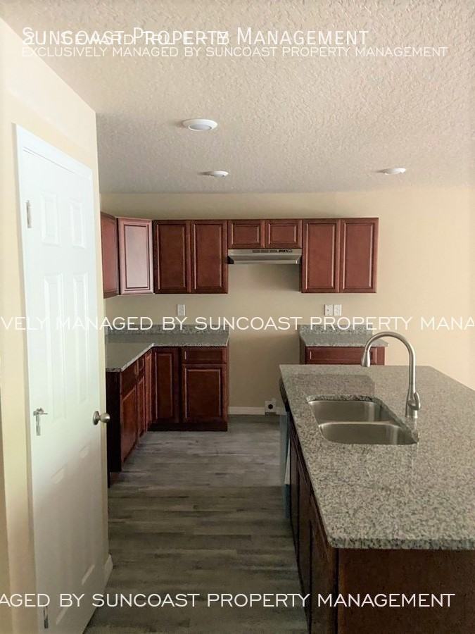 21 Seward Trl E #B - Photo 3 of 16