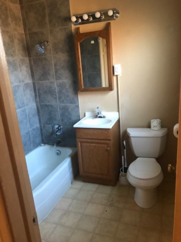 2120 23rd St - Photo 4 of 8