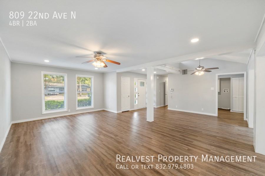 809 22nd Ave N - Photo 3 of 20