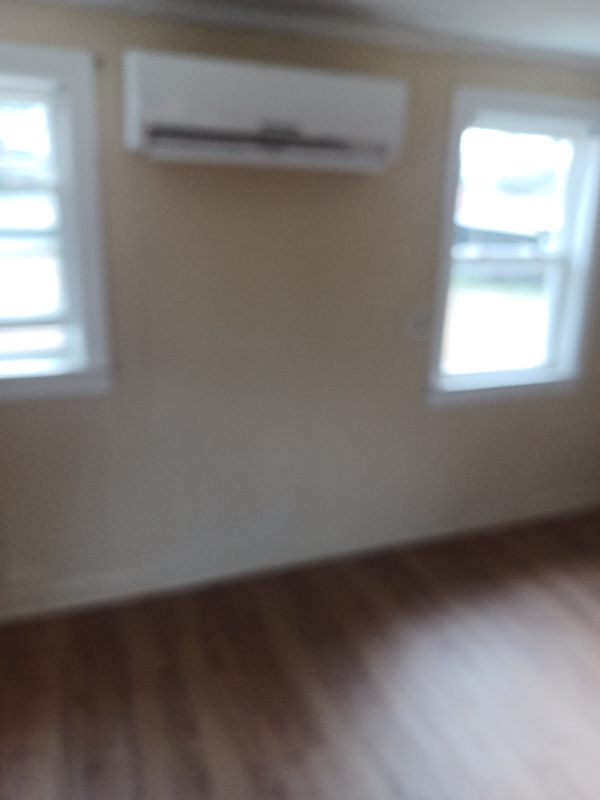 601 Brown Ave - Photo 2 of 4