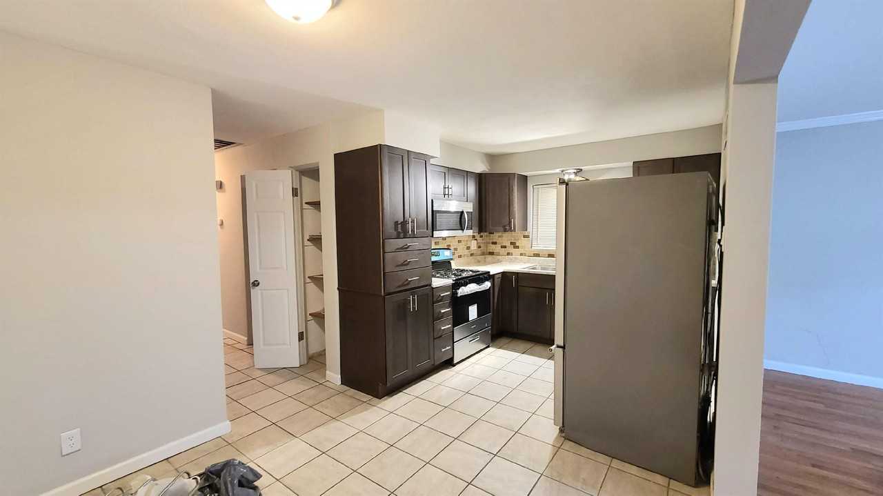 125 Koeln Ave #125 - Photo 3 of 12