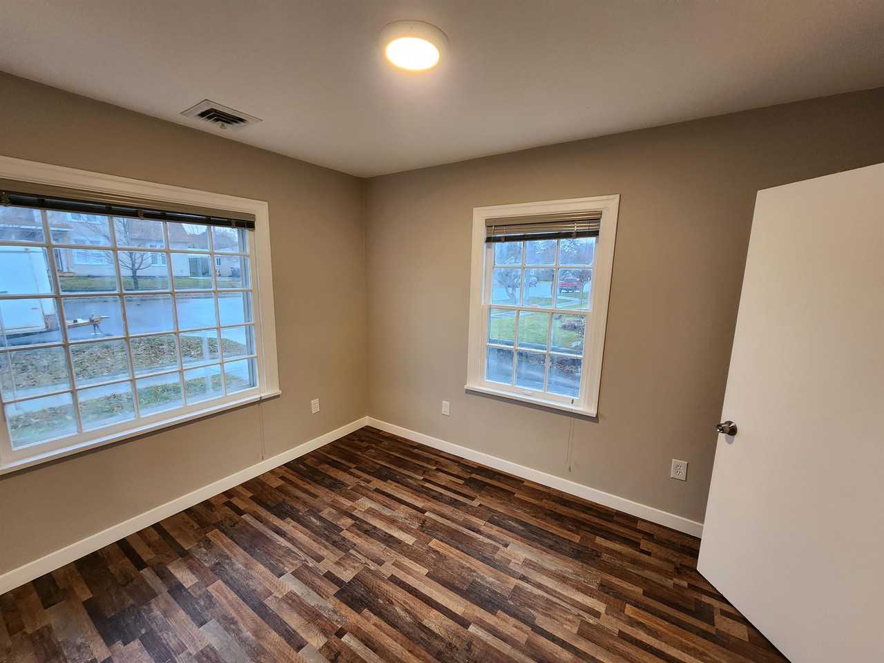120 S 1st St #1 - Photo 6 of 20