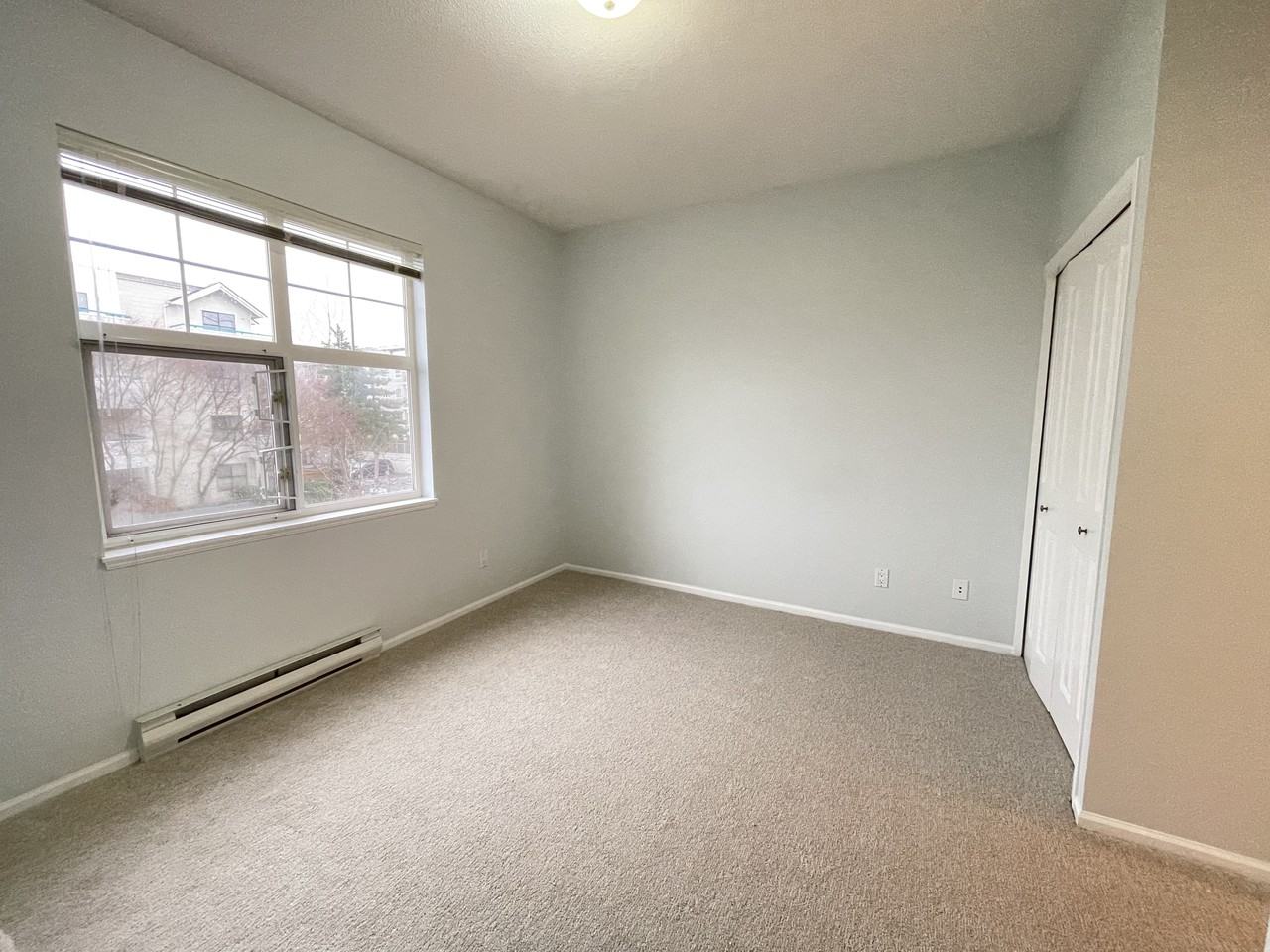 20228 54 Avenue - Photo 5 of 10