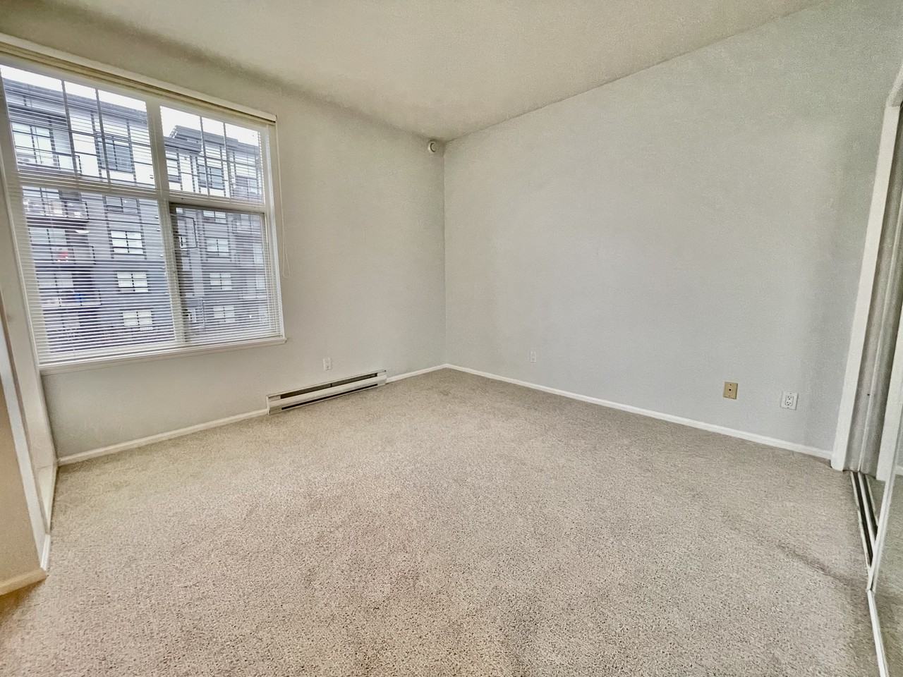 20228 54 Avenue - Photo 7 of 10