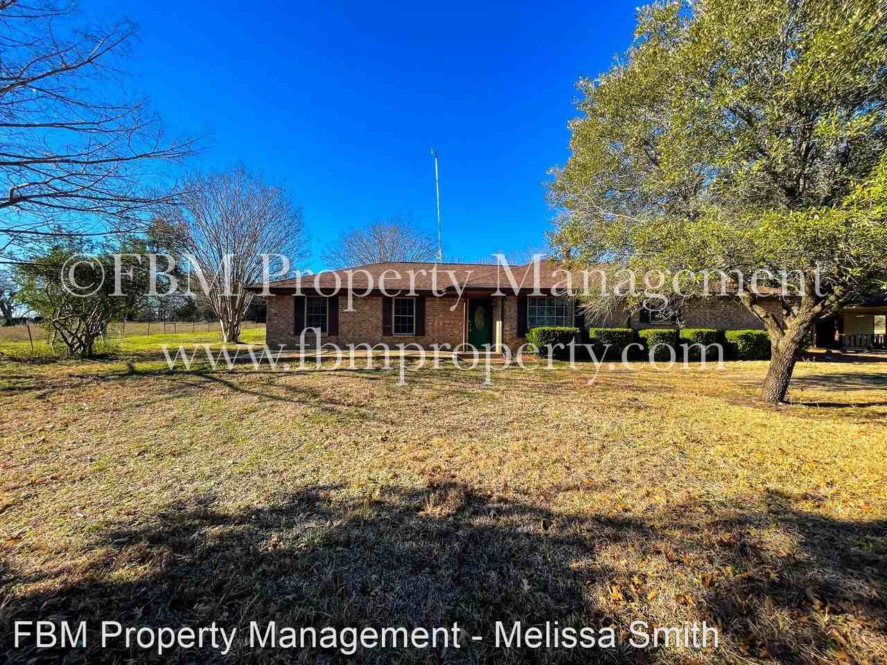 109 Sunset Cir - Photo 2 of 21