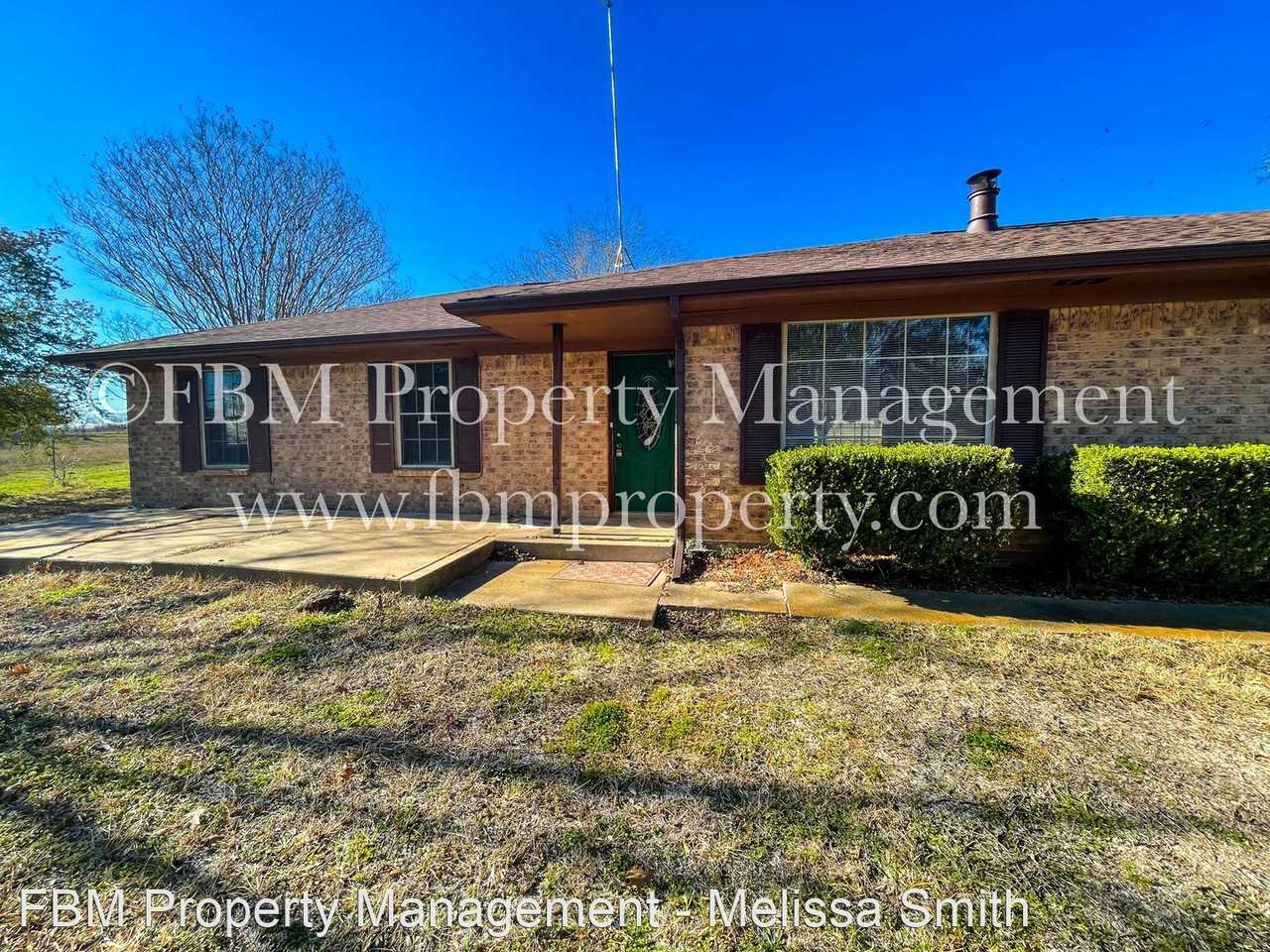 109 Sunset Cir - Photo 3 of 21