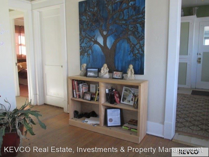 601 Smith St - Photo 3 of 11