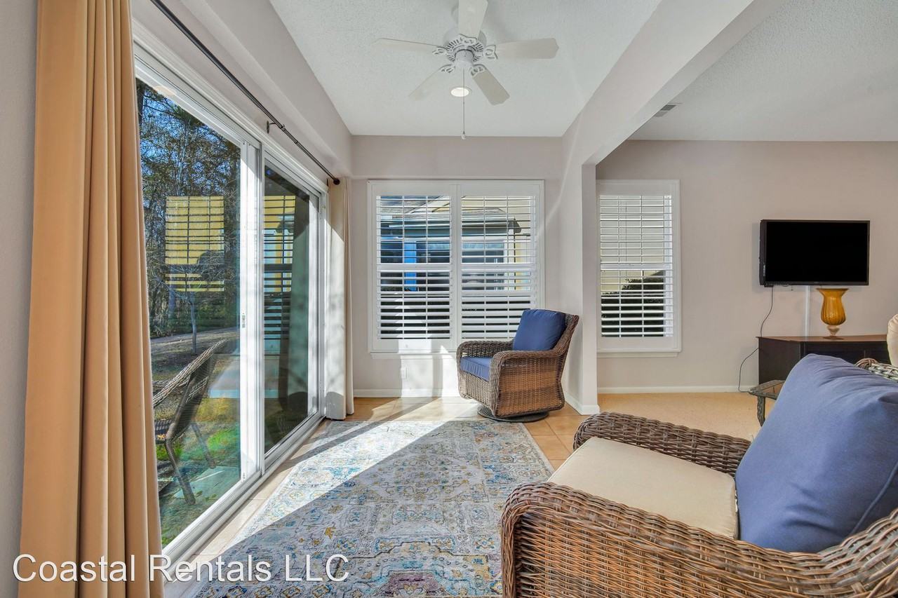 213 Landing Ln - Photo 3 of 50