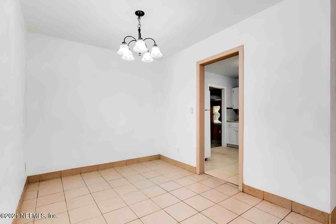 Rendale Drive - Photo 5 of 9