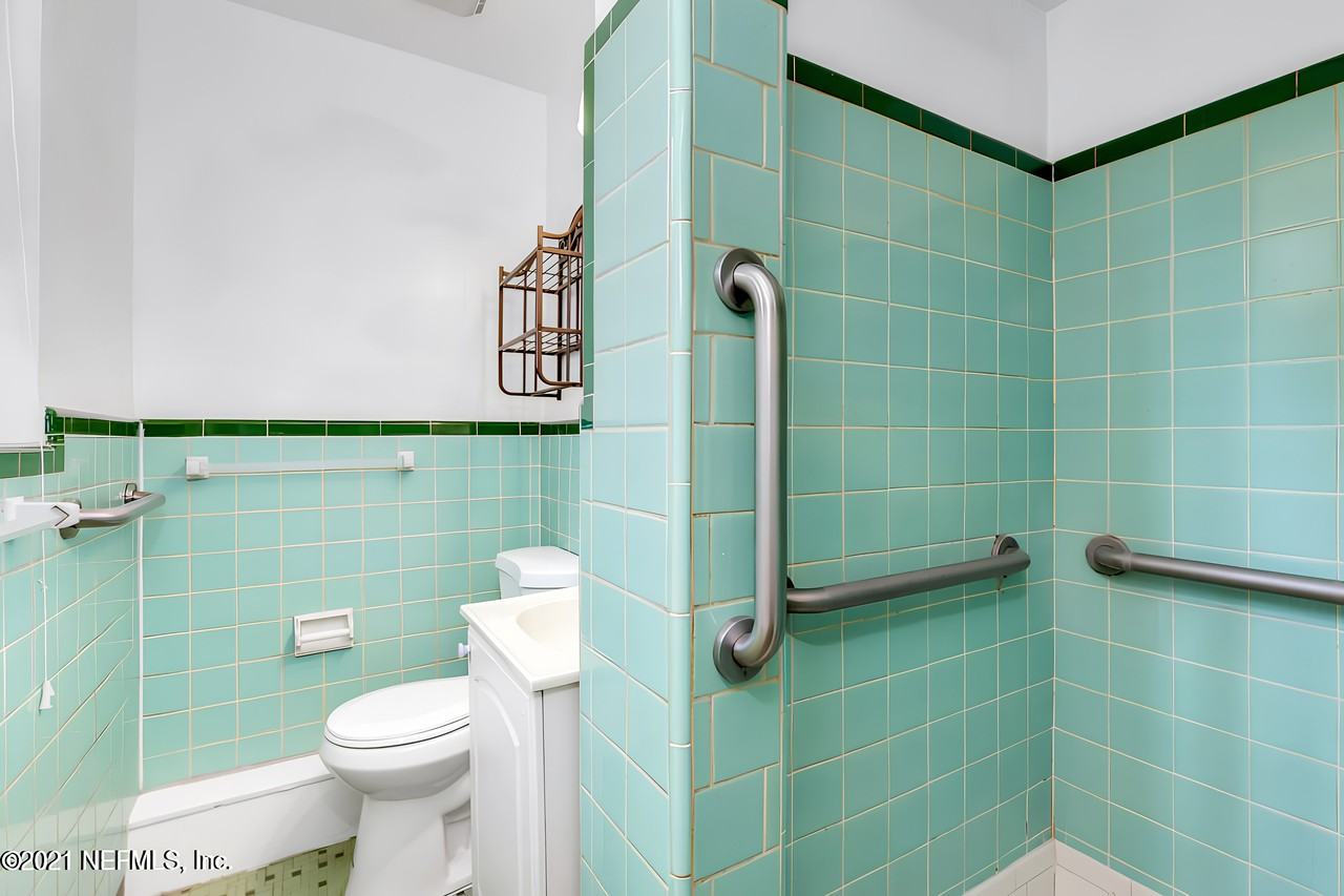 Rendale Drive - Photo 4 of 9