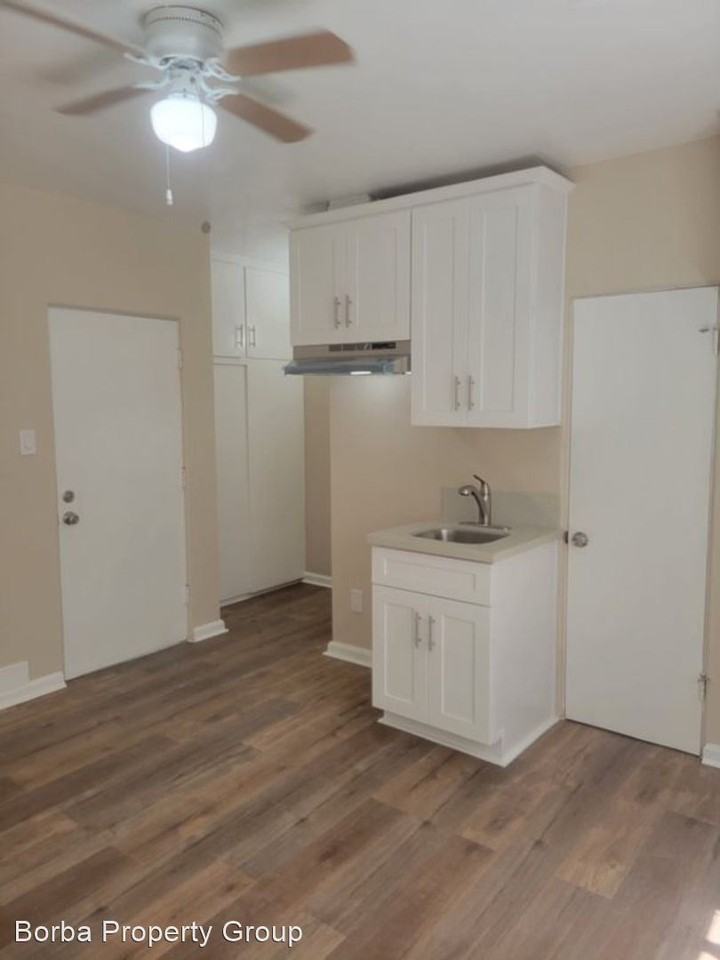 2552 Cedar Ave. - Photo 2 of 8