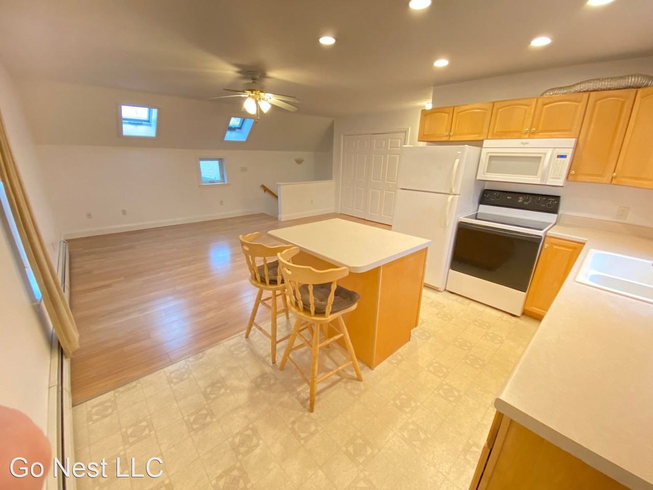 86 Saco St - Photo 3 of 9