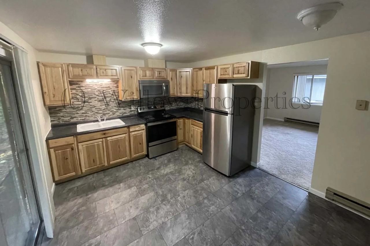 7328 50th Ave E - Photo 3 of 10