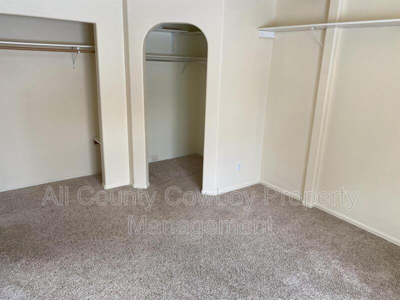 868 N 14th St - Photo 7 of 12