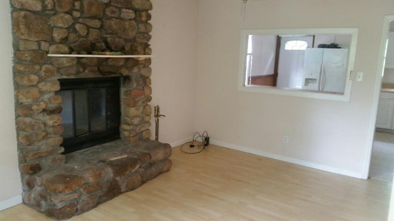 158 Chatham Rd - Photo 2 of 10