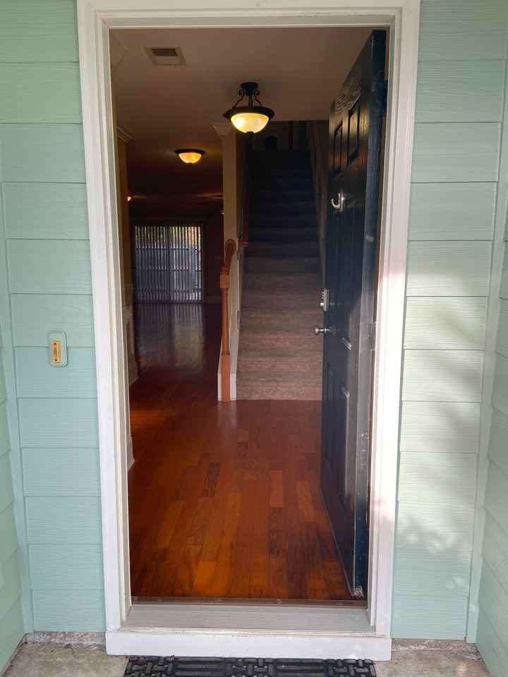 2924 Emma Ln - Photo 3 of 28