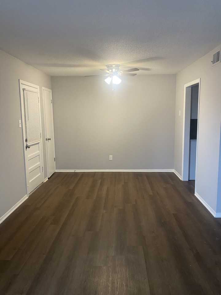 3945 Macon Rd - Photo 2 of 12