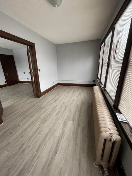 148 Bates Ave - Photo 5 of 10