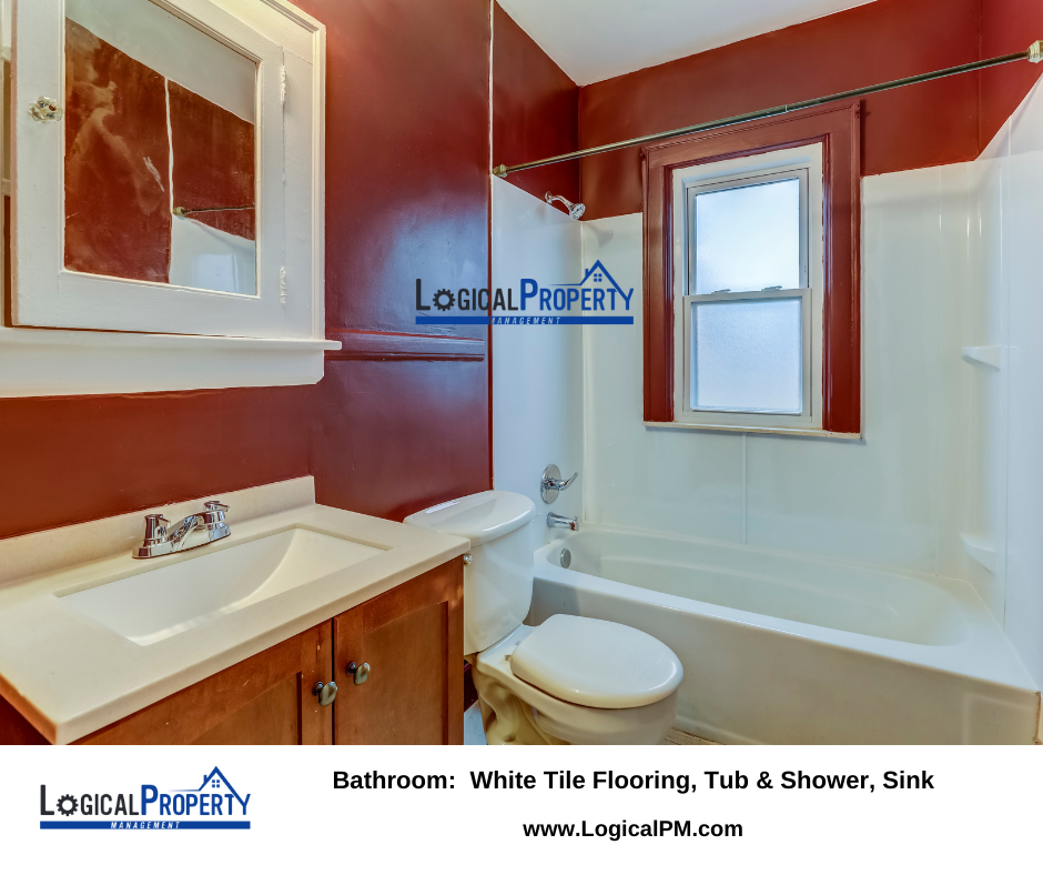 15518 Snowden St - Photo 3 of 13