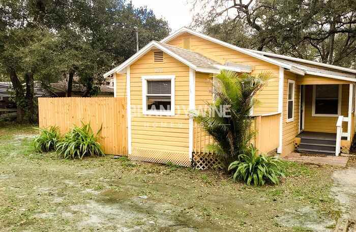 828 E 145th Ave - Photo 2 of 16