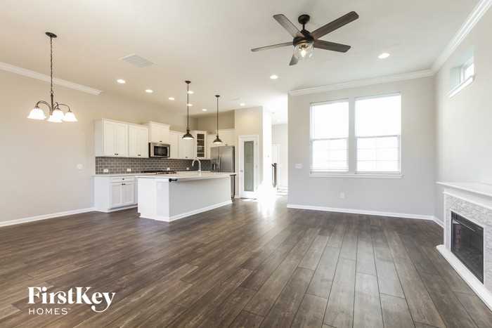 13099 Pennington Rd - Photo 2 of 15