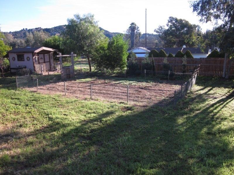 1642 Citrus Hills Ln - Photo 3 of 9