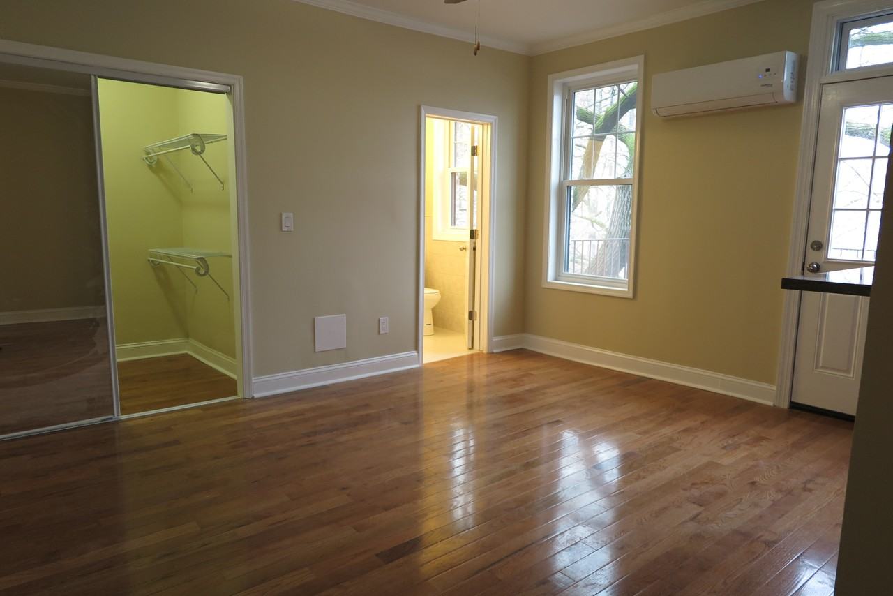 1754 Lanier Place NW - Photo 2 of 6