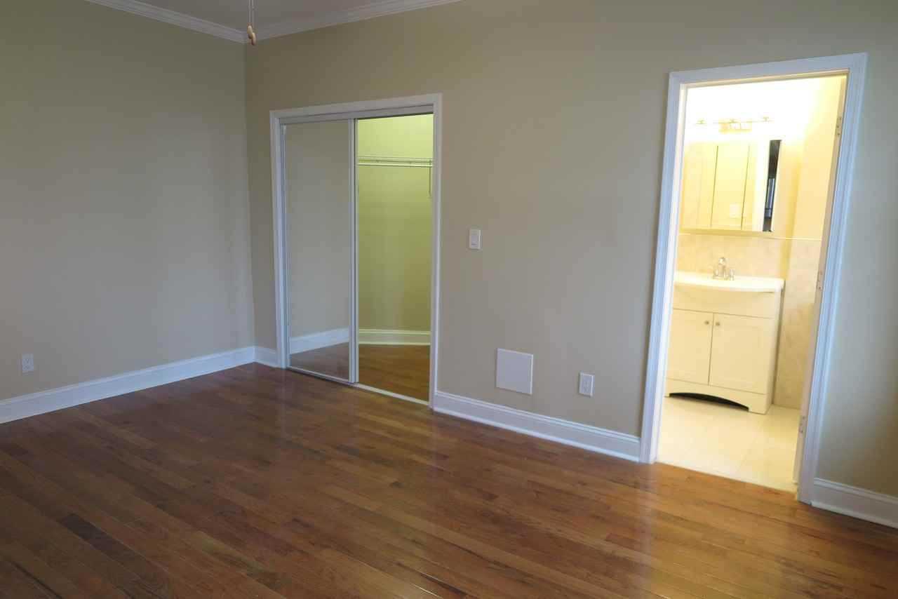1754 Lanier Place NW - Photo 3 of 6