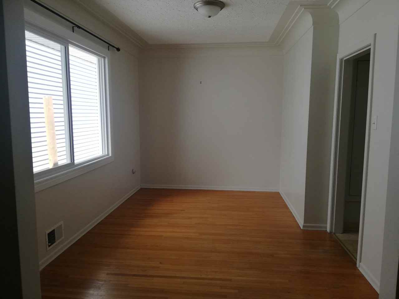 7948 97 Avenue Northwest - Photo 3 of 17