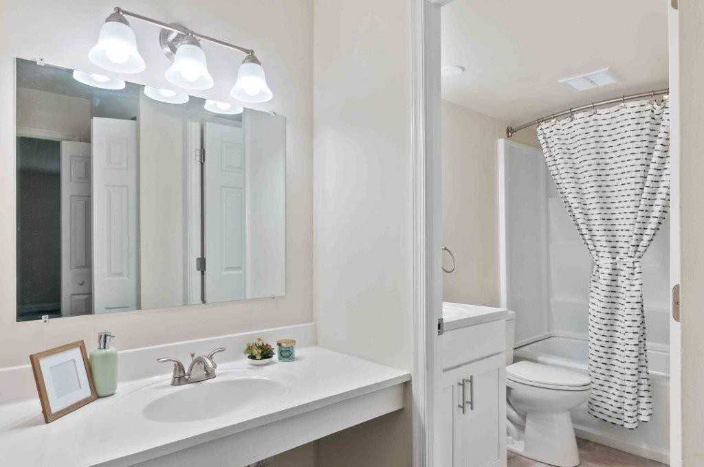 Timberlake Apartment Homes - Photo 7 of 24