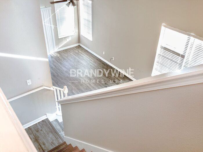9701 Carlsdale Dr - Photo 2 of 12