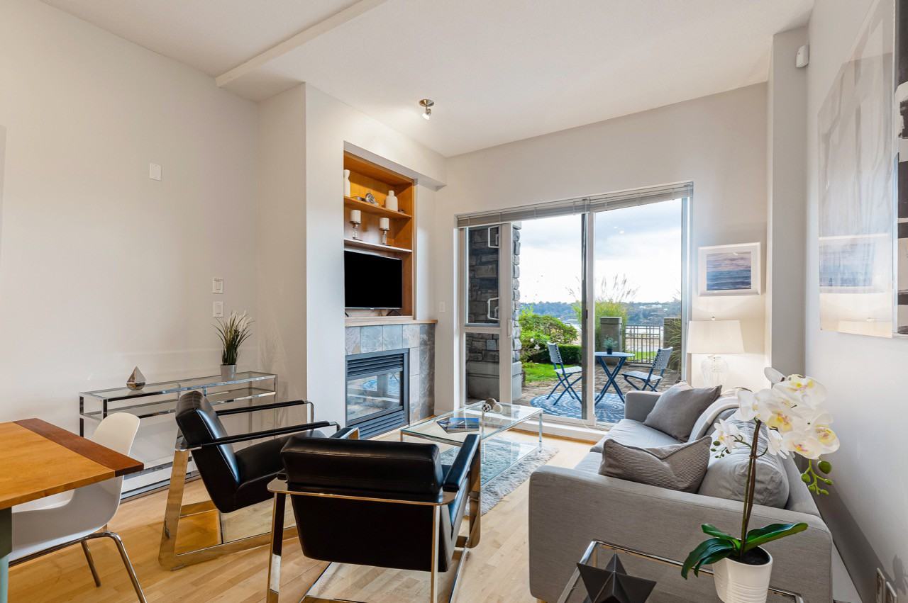 530 Raven Woods Drive - Photo 3 of 24