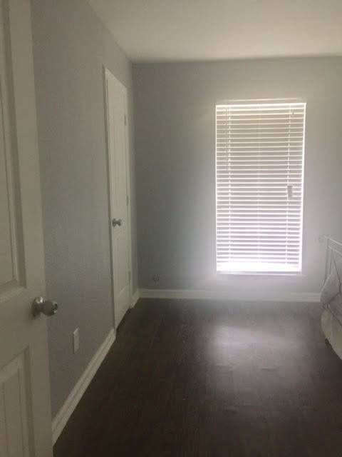 9106 Troulon Dr - Photo 3 of 10