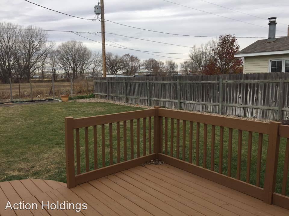 210 Voss Rd - Photo 2 of 18