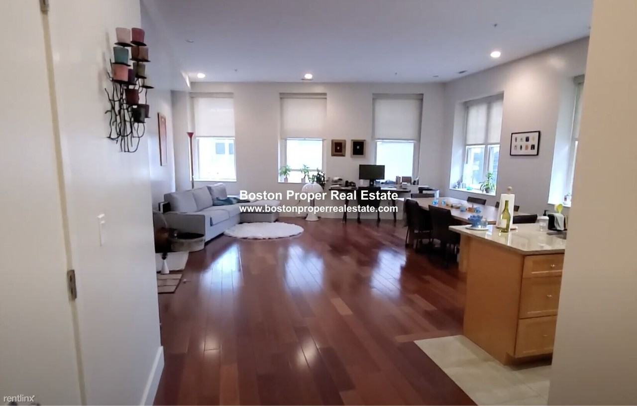 520 Harrison Ave #202B