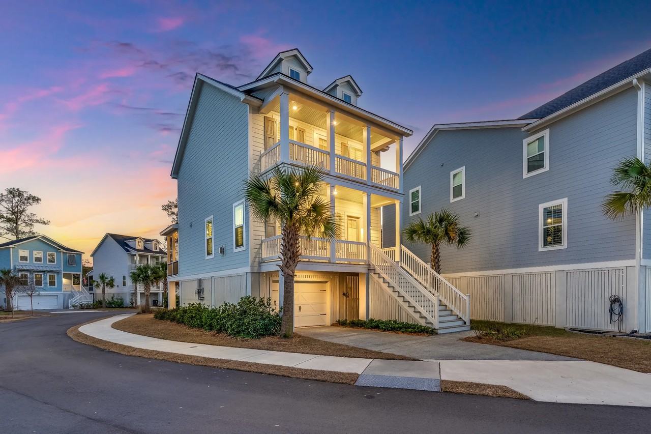 783 Forrest Dr - Photo 3 of 50