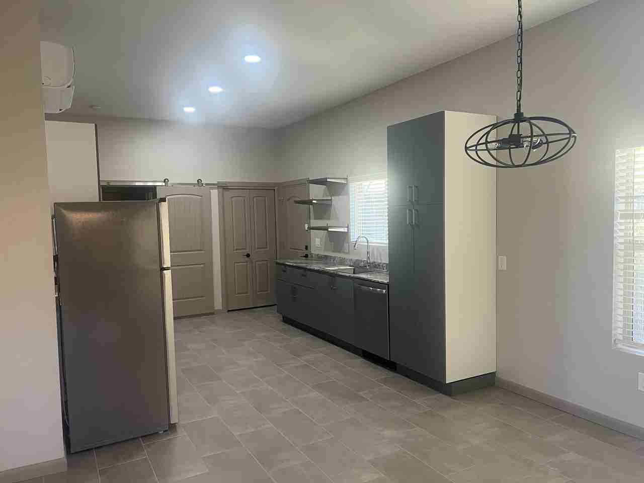 203 Girard Blvd Se - Photo 6 of 20