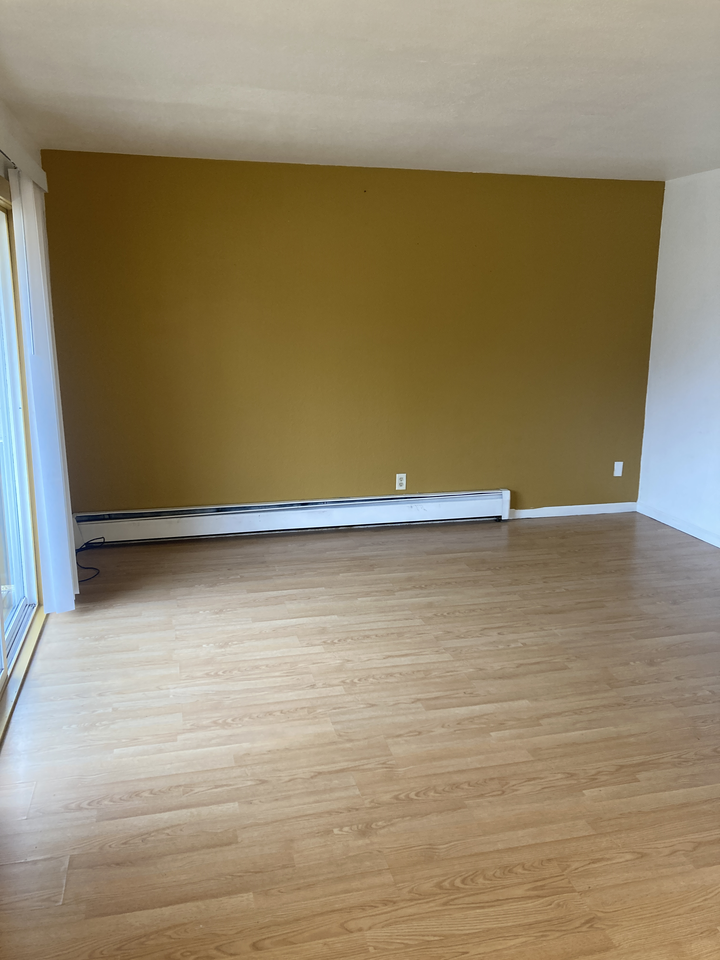 672 136Th Ave - Photo 2 of 13