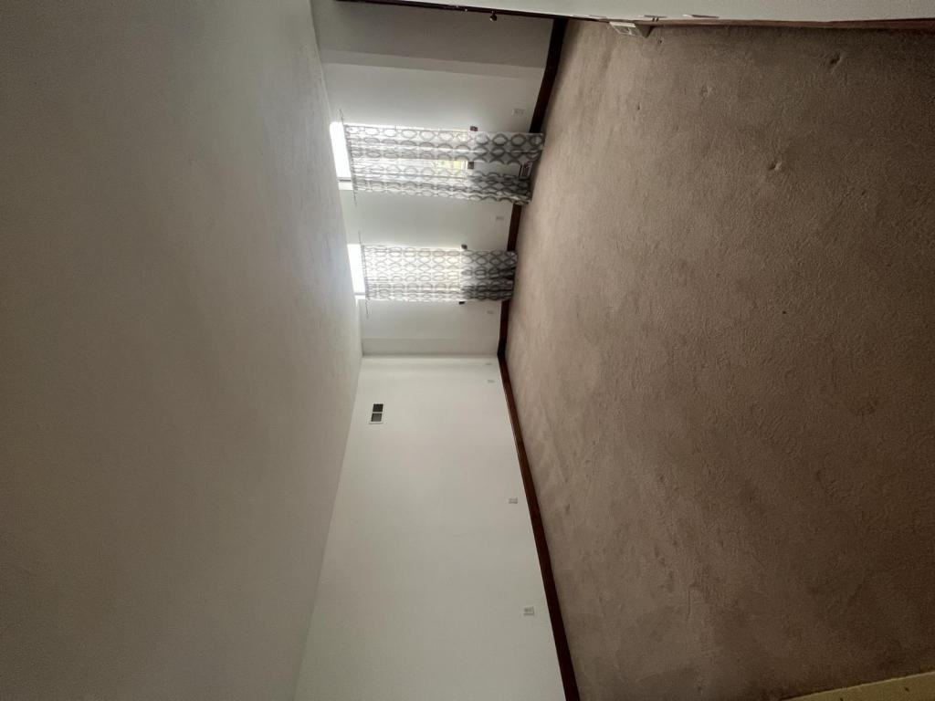 264 Beaver St - Photo 5 of 8