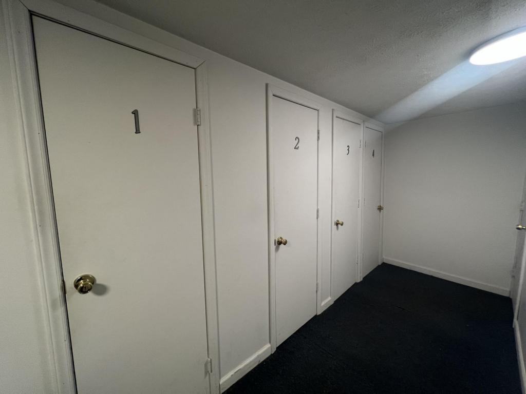 264 Beaver St - Photo 7 of 8