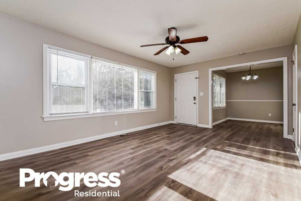 2468 Baxter Rd Sw - Photo 3 of 16