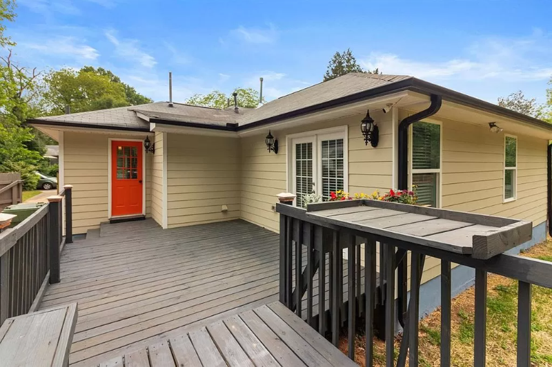 2111 Blayton Ln Se - Photo 3 of 29