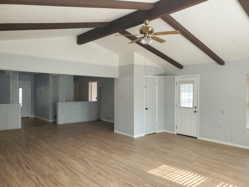 122 Melba Dr - Photo 3 of 16