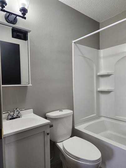 1519 Bank Street - Photo 3 of 5