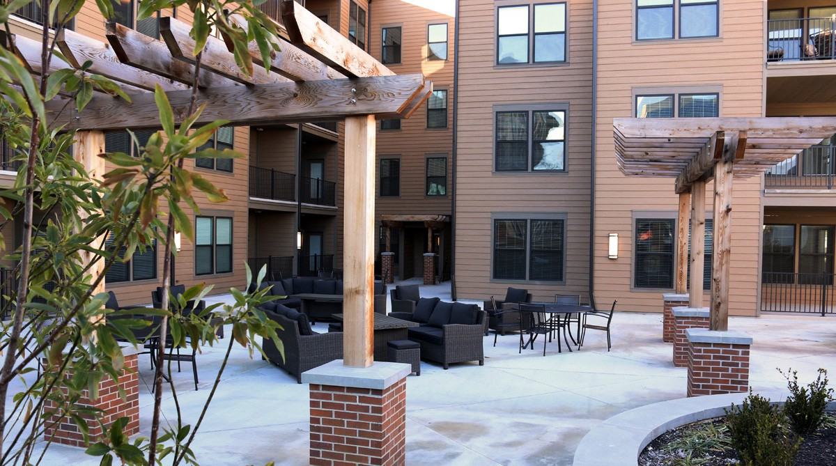 501 Grand Blvd - Photo 6 of 24